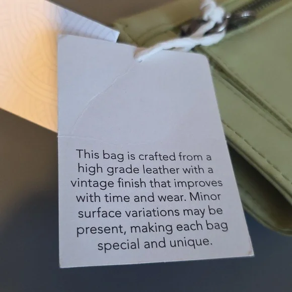 THE SAK NWT Fernwood Key Lime Large Leather Wallet - Picture 14 of 14